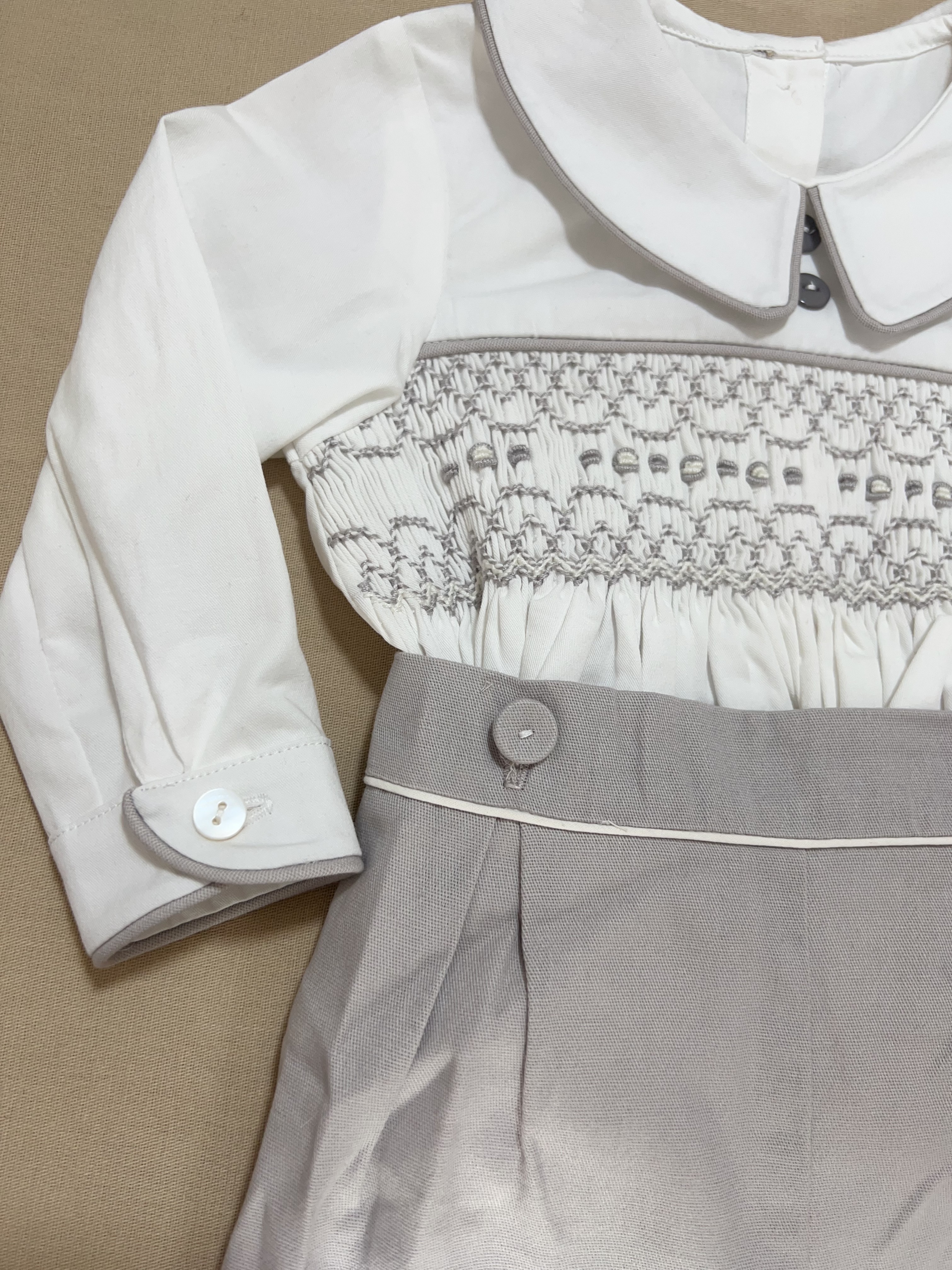 Spanish Baby Boy Hand-Smocked  – обзор и цена Baby Clothing Zara